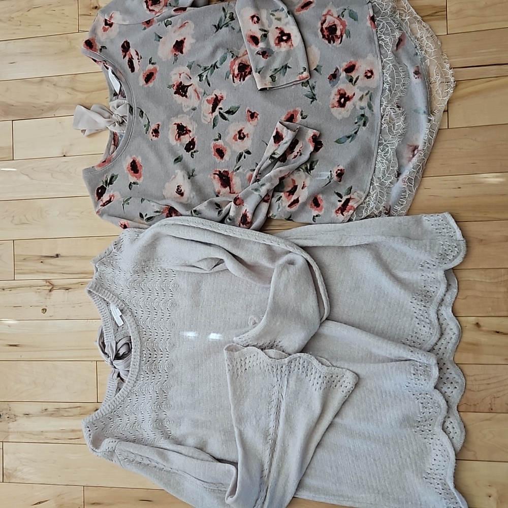 Ser of 2 Lauren Conrad XL Sweaters